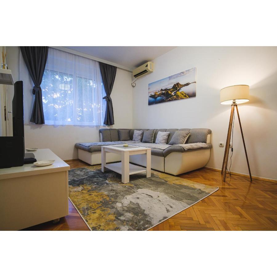 Apartment Flex 7 Podgorica Exteriör bild